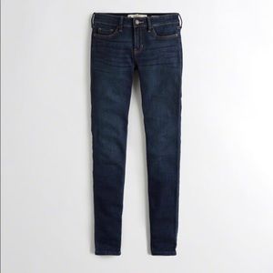 Dark wash Hollister super skinny jeans.